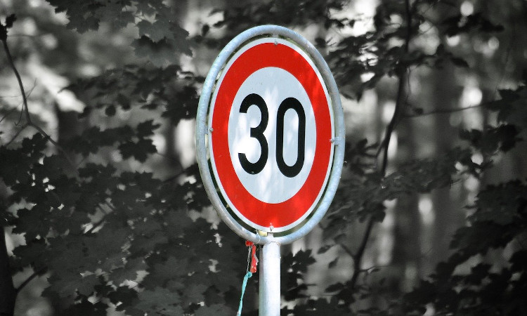 La DGT cambia la velocidad máxima: lo que debes saber para evitar multas