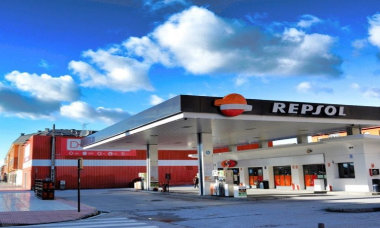 Las estaciones de servicio piden que se reduzcan los impuestos asociados a los carburantes