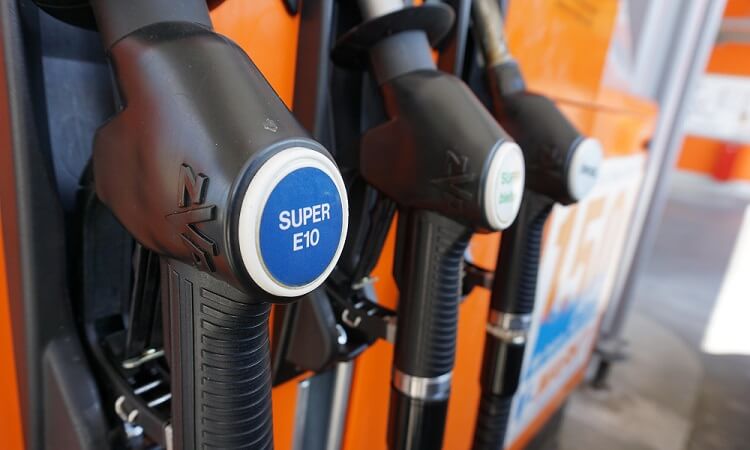 Francia se queda sin diésel: 1.500 gasolineras sin suministro tensionan Europa
