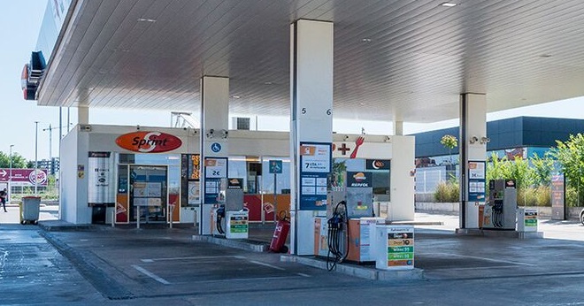 Aevecar considera "muy oportuna" la prohibición extremeña de dejar las gasolineras desatendidas.