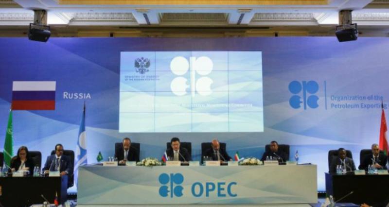 La OPEP mantendrá los recortes de producción durante 2018