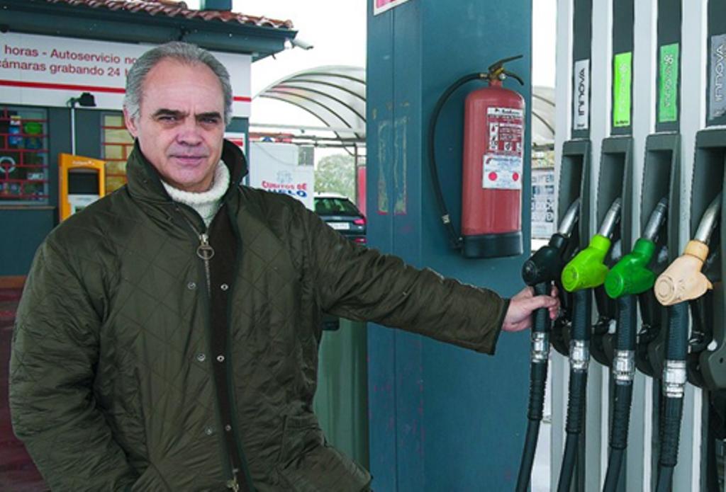 AVECAL indignada ante la posibilidad de cambios en la legislación que permitan las gasolineras desatendidas