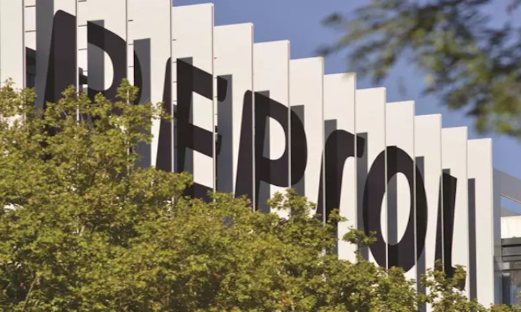 Repsol pondrá en funcionamiento el primer electrolizador en su refinería de Petronor