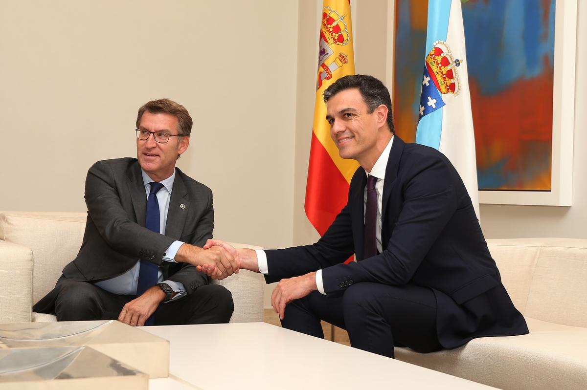 La Xunta pacta con Competencia un plan para abaratar los carburantes en Galicia