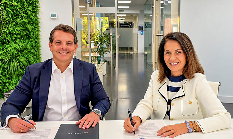 Moeve y Faconauto colaboran para impulsar la transición energética del sector