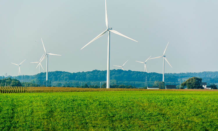Bruselas quiere que Europa multiplique por dos su cuota de energías renovables en solo una década